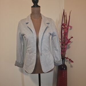 Elegant Light Gray Women's Blazer